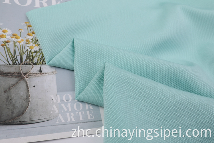 生态友好的编织145GSM的染色人造丝斜纹面料价格出售的示例